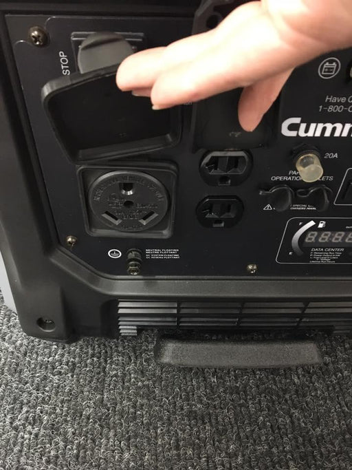 Cummins P4500i 3700W/4500W Onan A058U955 Remote Start Portable Gas Inverter Generator Scratch & Dent Portable Inverters Cummins   